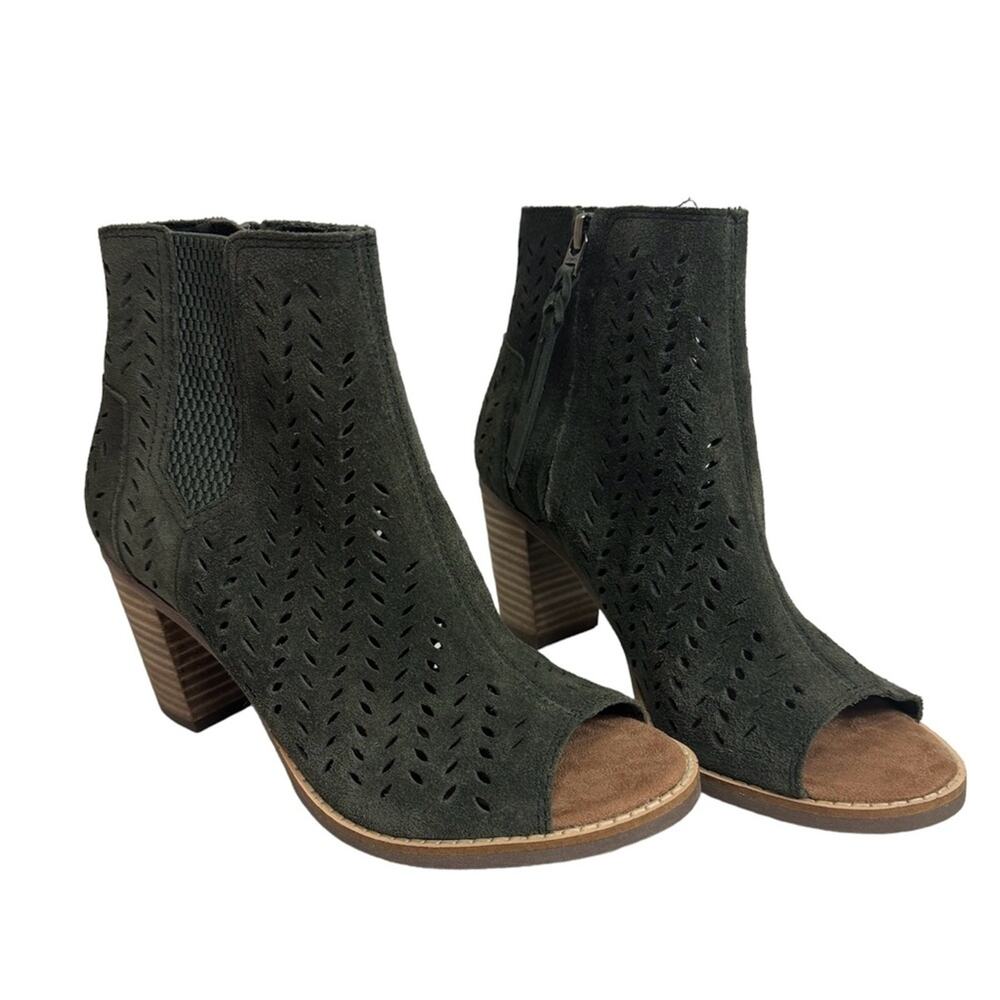 TOMS Women's Majorca Peep Toe Bootie Forest Suede Perforated Leaf 6